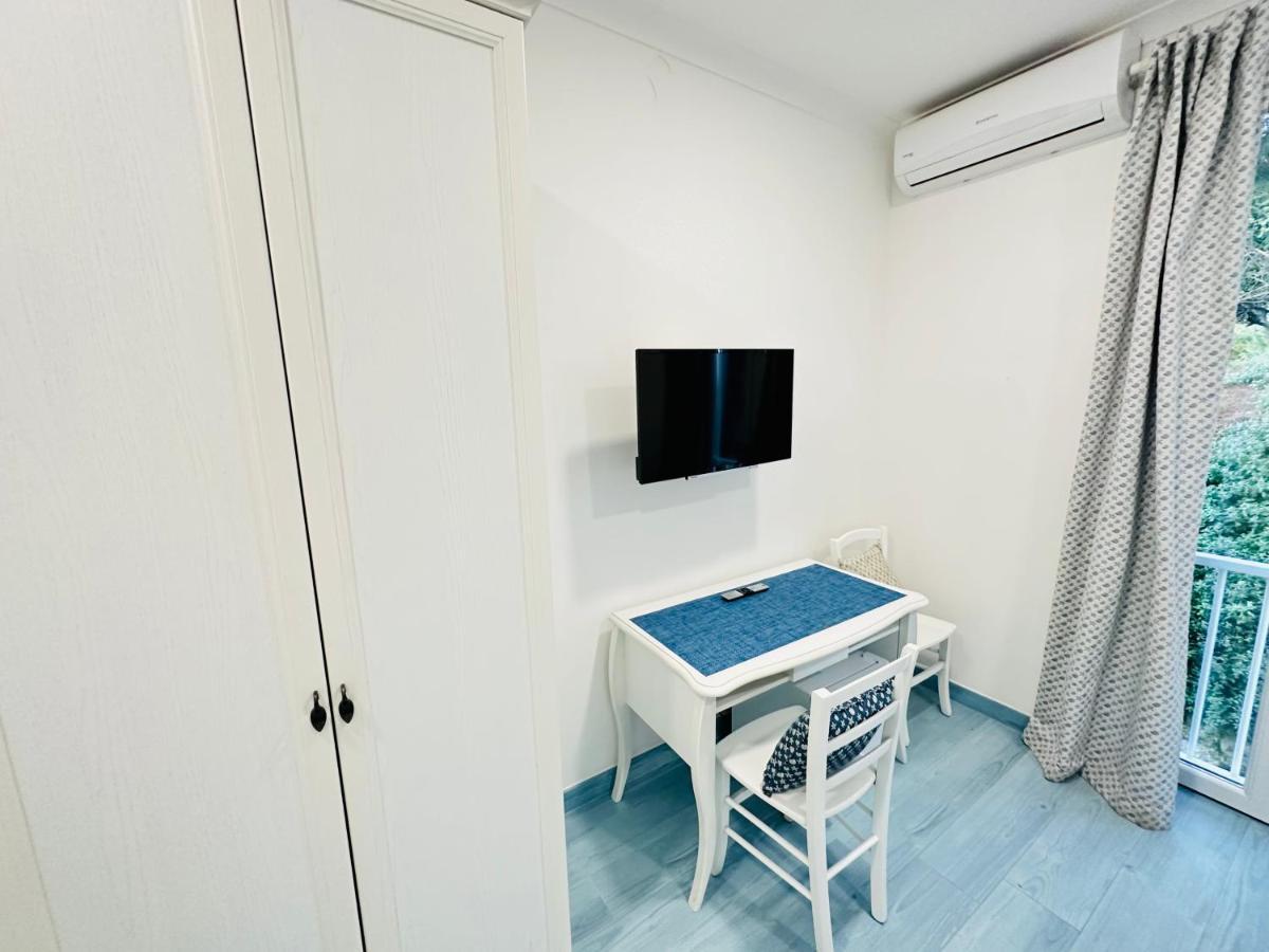 Sky Ponza - Immobilevante ภายนอก รูปภาพ