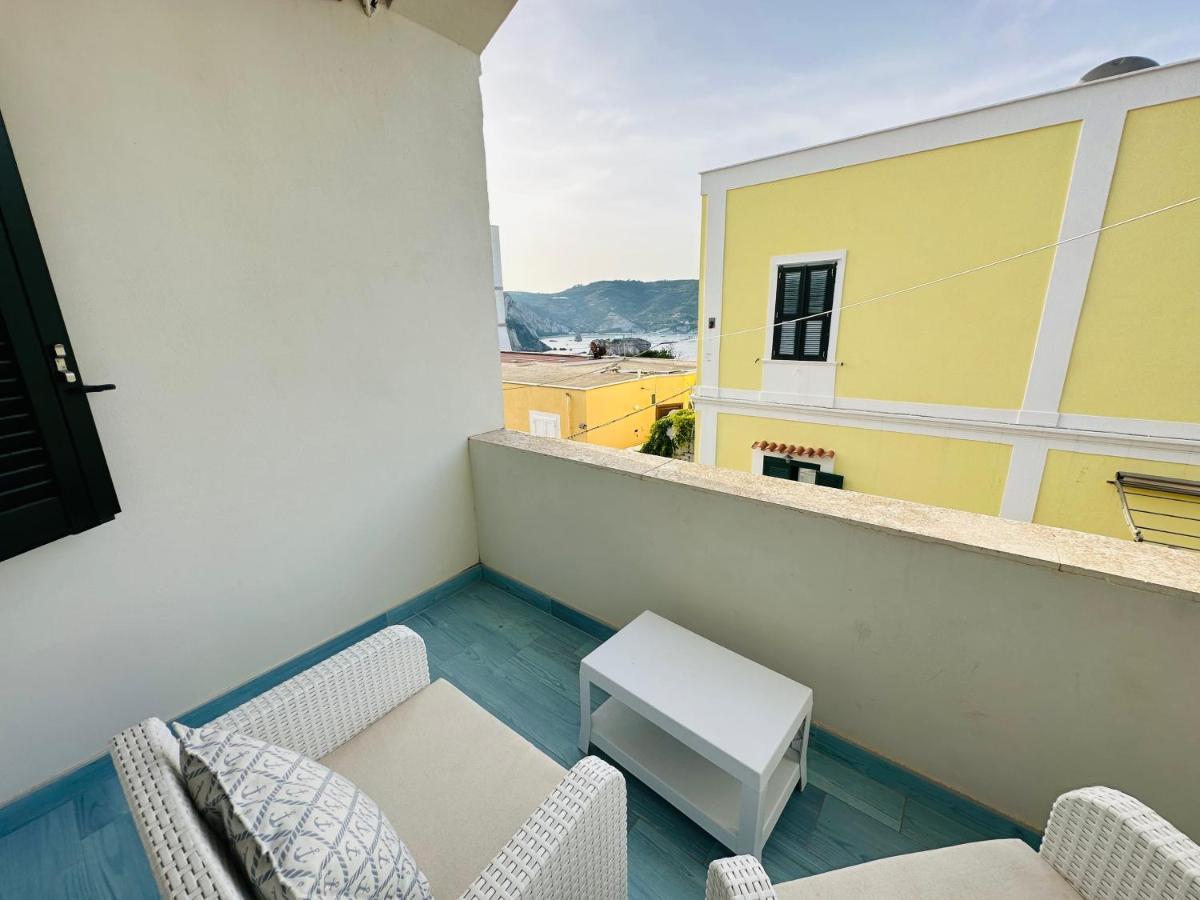 Sky Ponza - Immobilevante ภายนอก รูปภาพ