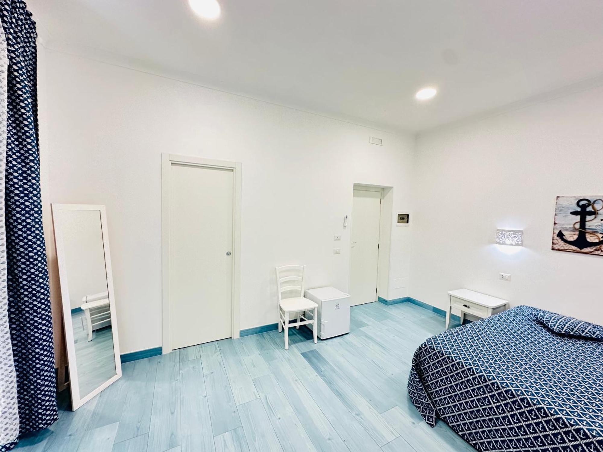 Sky Ponza - Immobilevante ภายนอก รูปภาพ